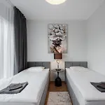 Airhome - Nemo * Reval