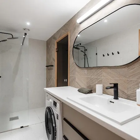 Airhome - Nemo Apartment *