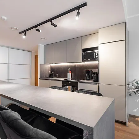 Airhome - Nemo Apartment